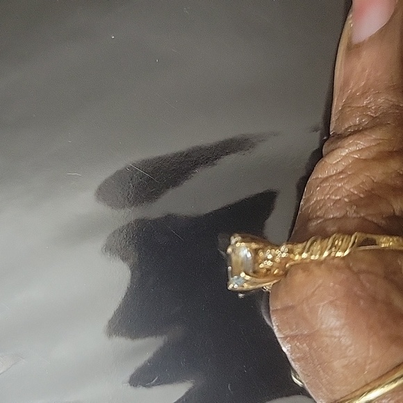 10K YELLOW GOLD BLUE TOPAZ/ DIAMOND ACCENTS RING SIZE 6 - Picture 7 of 7